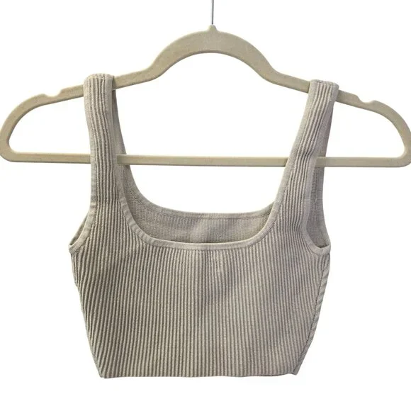 Babaton Ribbed Crop Top Size 2XS - Picture 2 of 4